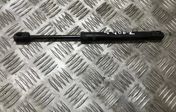 Audi A4 S4 B5 8D Tailgate/trunk strut/damper 8d5827552f