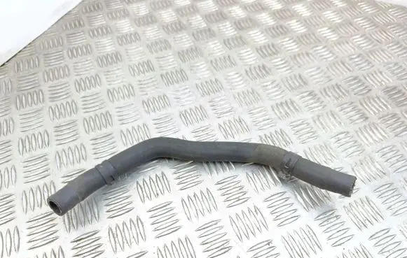 Toyota Avensis T270 Engine coolant pipe/hose