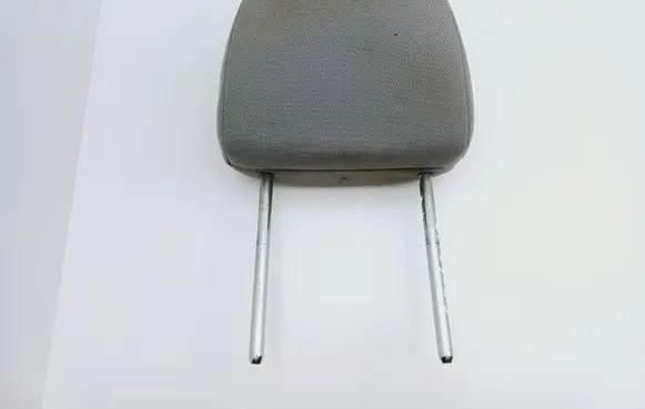 Ford Fiesta Front seat headrest 