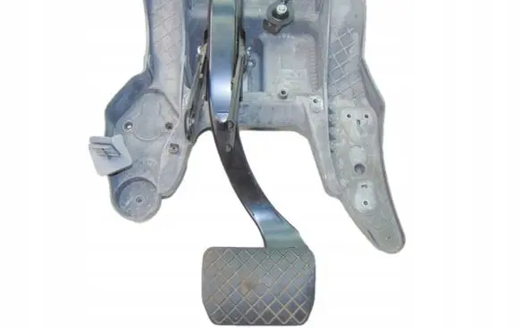 Volkswagen Touareg I Brake pedal 7L0723031