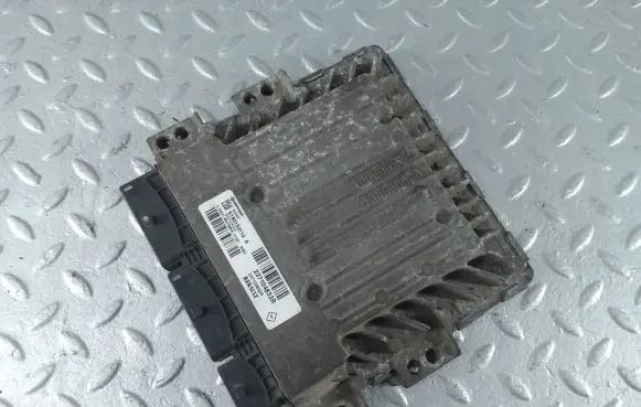 Renault Scenic III - Grand scenic III Engine control unit/module 237104833R 237104832R