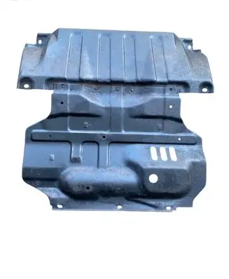 Mitsubishi L200 Engine splash shield/under tray