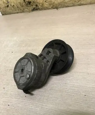 Land Rover Range Rover P38A Generator/alternator belt tensioner