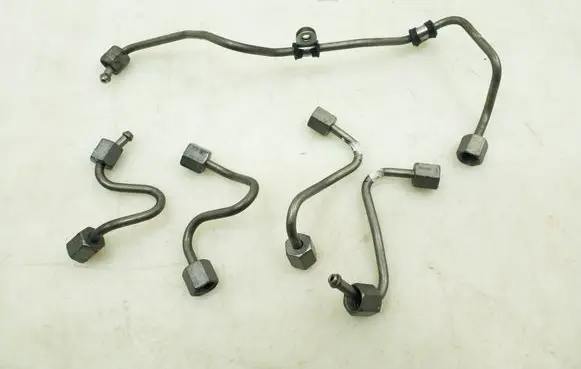 Mercedes-Benz E C207 W207 Fuel injector supply line/pipe 