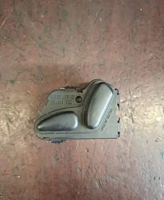 Mercedes-Benz E W211 Seat control switch 2108213851 03483815