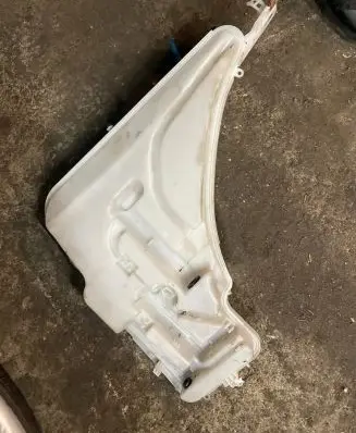 BMW 4 F36 Gran coupe Windshield washer fluid reservoir/tank 7241679