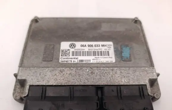 Volkswagen Golf VI Engine control unit/module ECU 06A906033MH 5WP4077901
