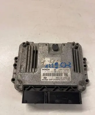 Hyundai i30 Engine control unit/module 0281017212 391132A412 13540251