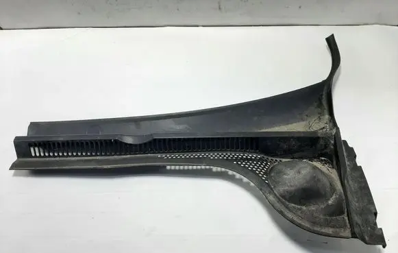 Volkswagen Jetta VI Wiper trim 5C7819403