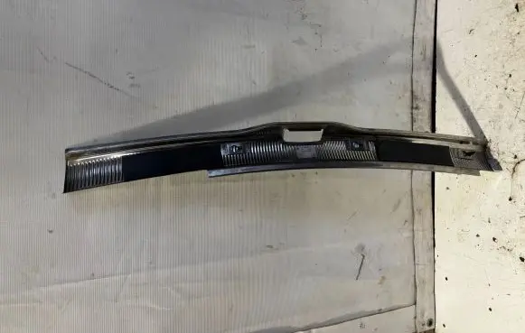 Volkswagen PASSAT B5.5 Trunk/boot sill cover protection 3B9863459J