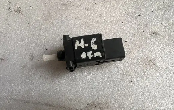 Mazda 6 Clutch pedal sensor 