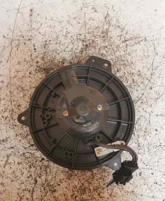 Mazda 323 F Heater fan/blower 8940000