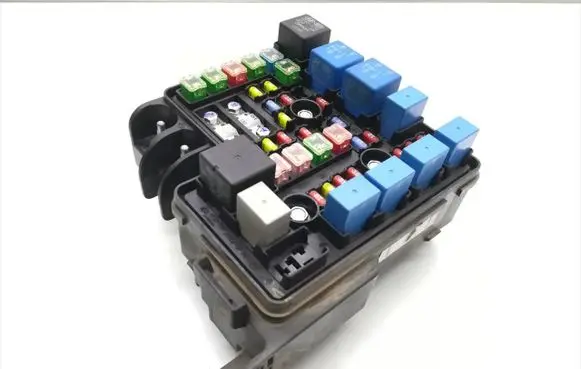 KIA Ceed Fuse module 39160-25000