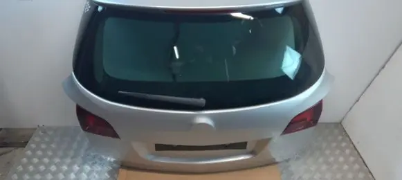 Opel Astra J Tailgate/trunk/boot lid
