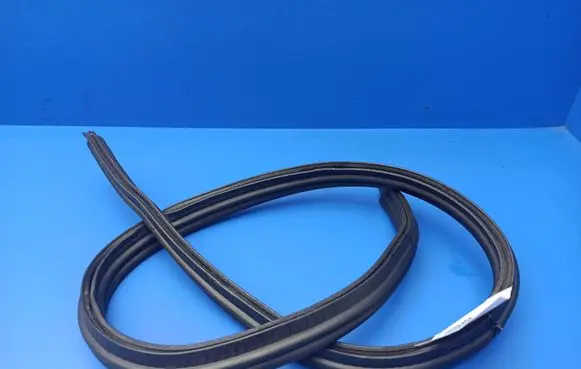 Mercedes-Benz S W140 Engine compartment rubber 