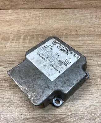 Volkswagen Touran I Airbag control unit/module 1T0909605