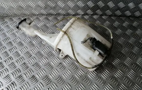 Toyota Yaris Windshield washer fluid reservoir/tank 060351995 8533010290