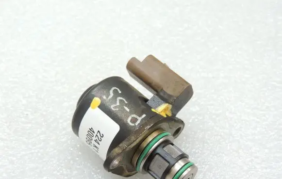 Peugeot 508 RXH Fuel pressure regulator 1638151580 193345