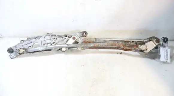Mazda CX-7 Front wiper linkage 
