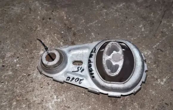 Renault Megane III Gearbox mount 112380006R