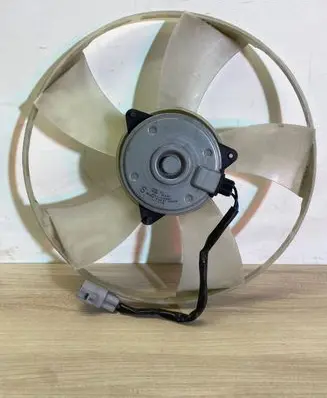 Toyota RAV 4 (XA40) Fan impeller 1680001500 1636326030