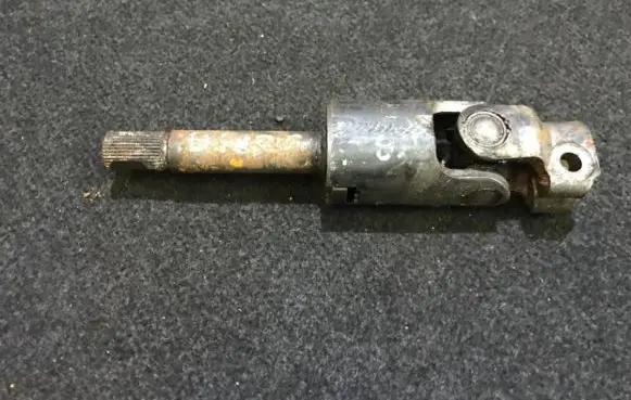 KIA Sephia Steering column universal joint