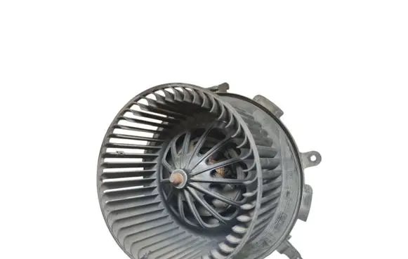 Opel Zafira B Heater fan/blower D8087 H9431