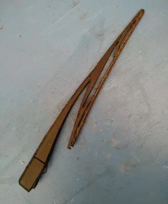 Hyundai ix35 Rear wiper blade arm