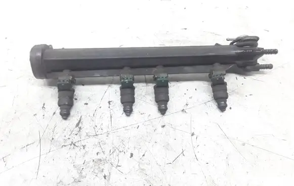 Volkswagen Golf IV Fuel injectors set 06A133317A