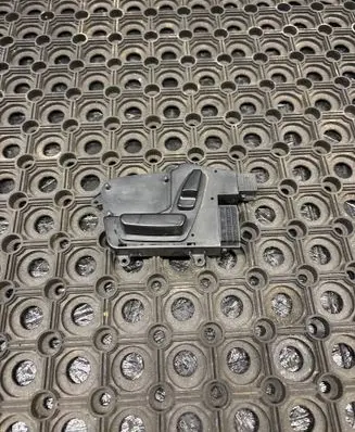 Mercedes-Benz B W245 Seat control switch A1698205610 03464810