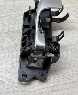 Cadillac SRX Front door interior handle 257078893