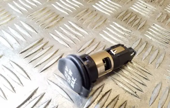 Opel Meriva A Cigarette lighter rear 