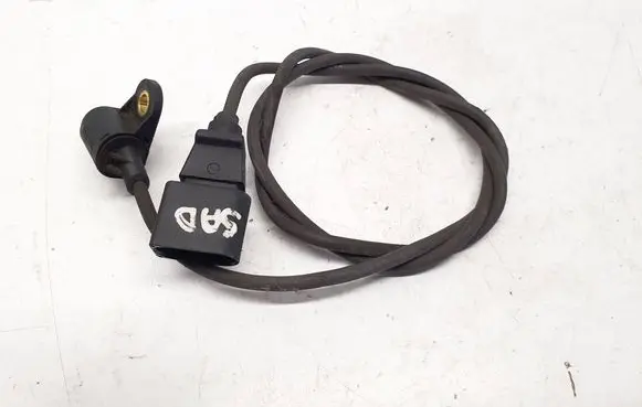 Volkswagen PASSAT B5.5 Camshaft speed sensor 