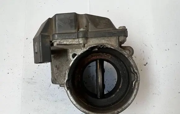 Audi A3 S3 8P Throttle valve 03G128063A V320