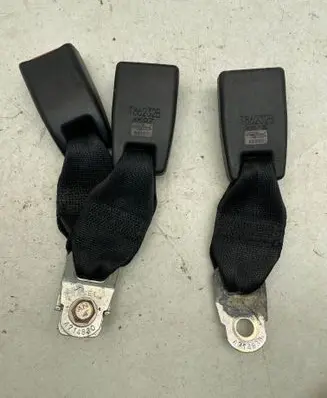 Mazda 2 Rear seatbelt buckle T86232B