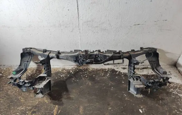 Mercedes-Benz B W245 Top upper radiator support slam panel