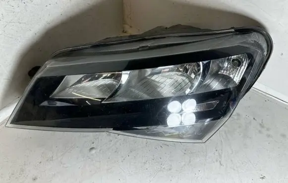 Skoda Superb B8 (3V) Headlight/headlamp 3V1941015 1EJ011939