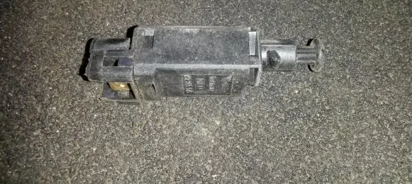 Volkswagen Golf IV Brake pedal sensor switch 191945515