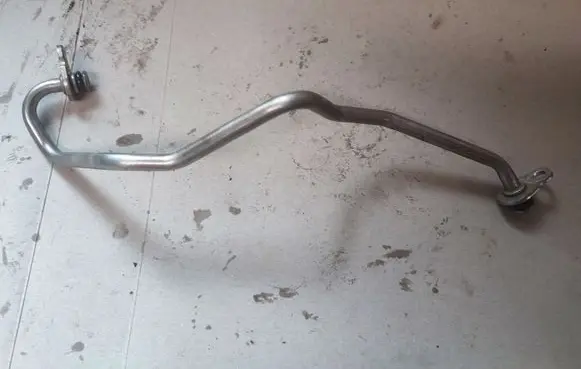 Volkswagen Golf VIII Coolant pipe/hose 05C145140