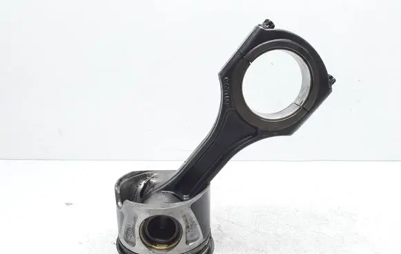 Mercedes-Benz E C207 W207 Piston with connecting rod 8349F