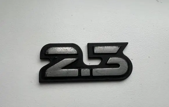 Ford Sierra Manufacturers badge/model letters 