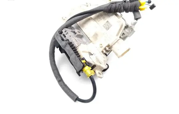 Audi A4 S4 B9 Front door lock 4C0839016F