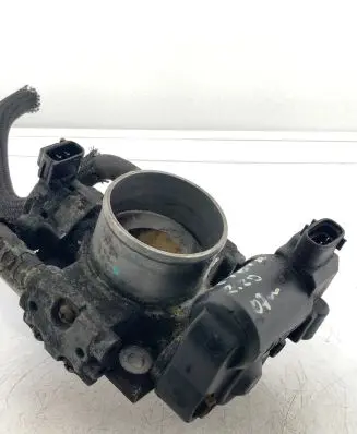 Toyota Avensis T250 Throttle valve PA612GF33