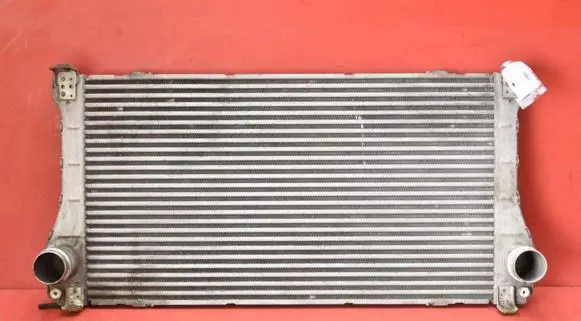Toyota Avensis T270 Intercooler radiator 127100-3521