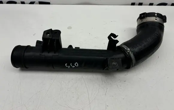 Volvo S60 Intercooler hose/pipe 31422153