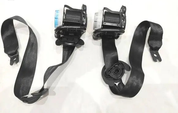 Volkswagen Golf VII Front seatbelt 5G4857705