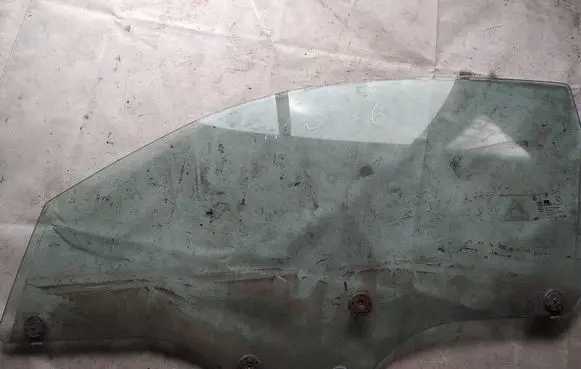 Hyundai Tiburon Front door window glass four-door as2