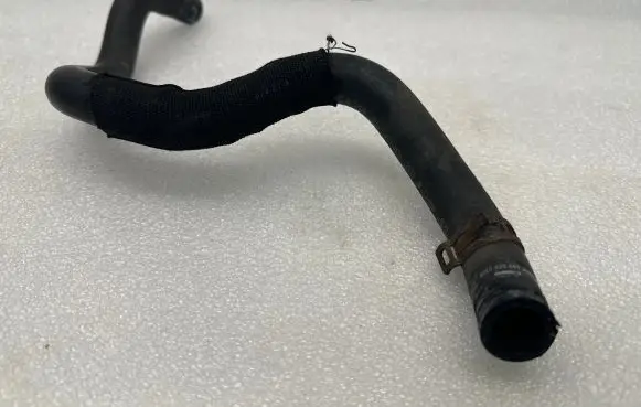 Audi A4 S4 B8 8K Engine coolant pipe/hose 8K0422887AM