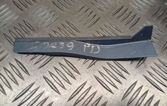 Opel Corsa D Fender end trim 13199384 13221196