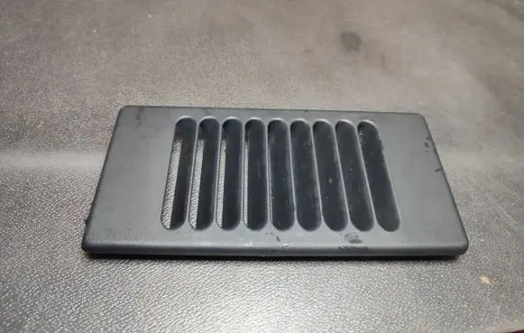 Opel Vivaro Rear air vent grill 93450702